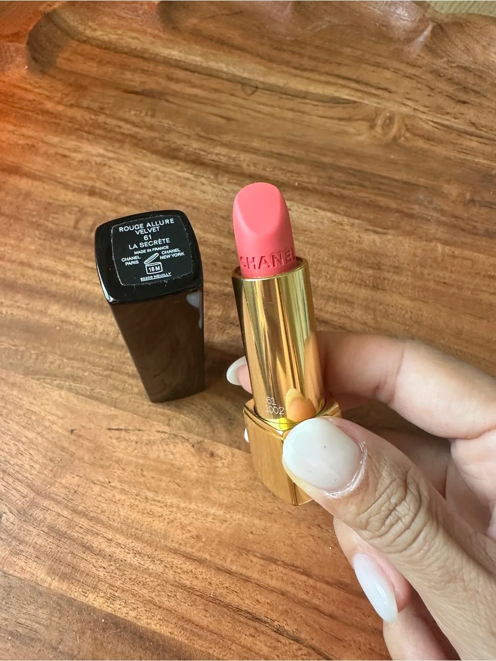 Chanel Lipstick ROUGE ALLURE VELVET, 61 NEW WITHOUT BOX